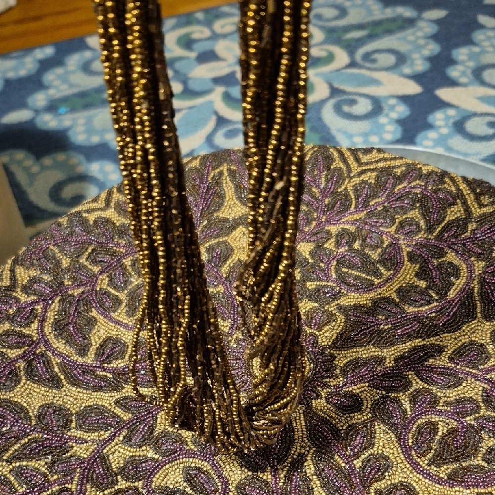 Elegant Copper Color Beaded Necklace - Picture 5 of 6